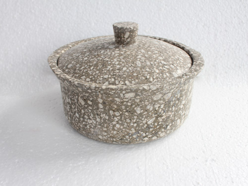 蒙阴县康源麦饭石制品厂 http://www.kymaifanshi.com